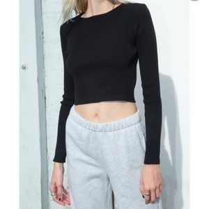 Brandy melville veronica knit top ♥️